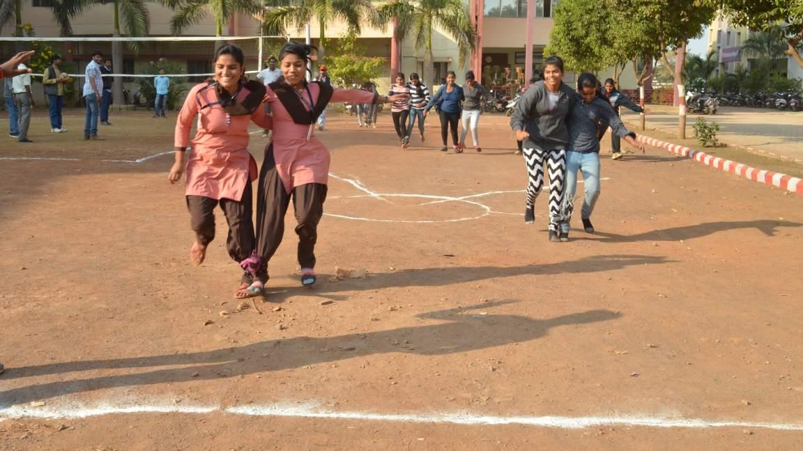 Swami Shri Swaroopanand Saraswati Mahavidyalaya Bhilai Sports photo 4